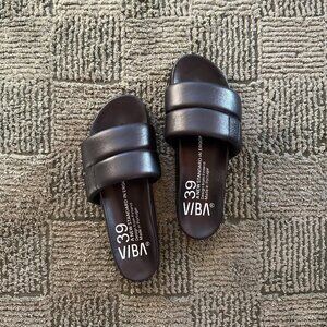 VIBAe | Porto Leather Preto Black in size 39